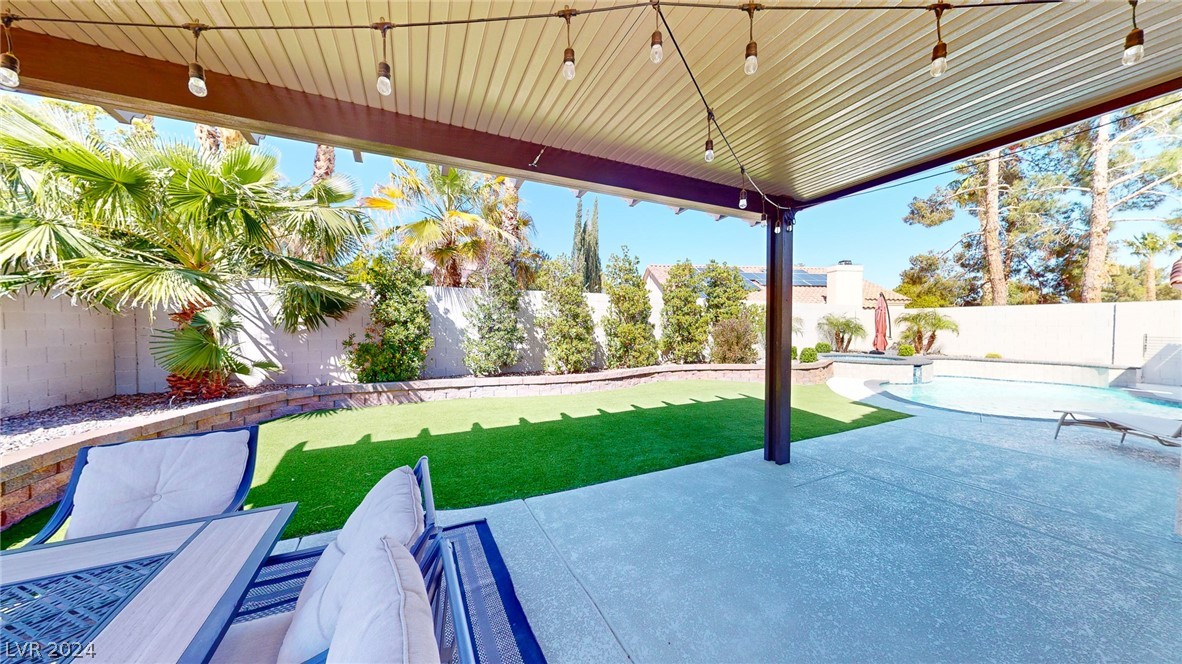 5724 Solimar Lane
