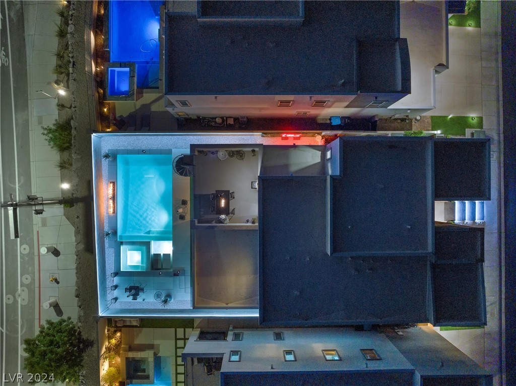 755 Glowing Horizon Street