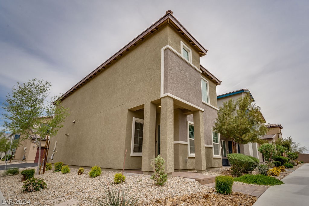 7337 Sunray Point Street