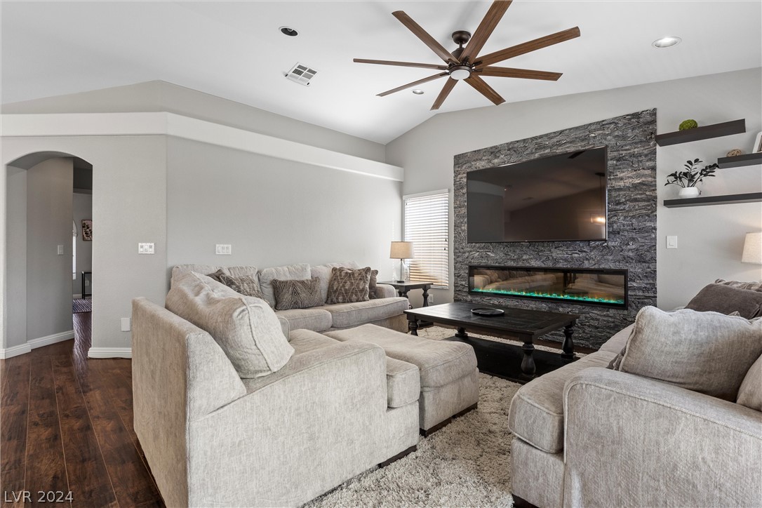 6617 Rumba Court