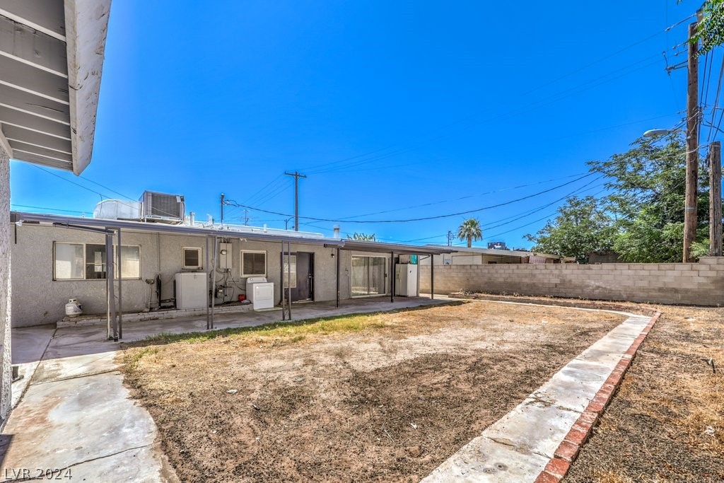 1909 Gifford Street