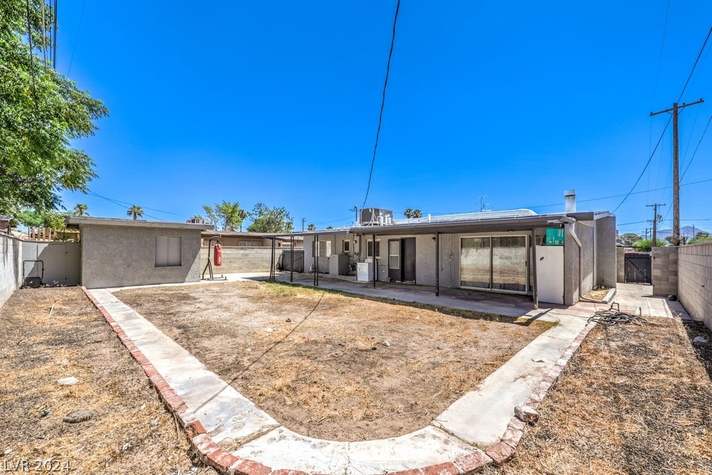 1909 Gifford Street