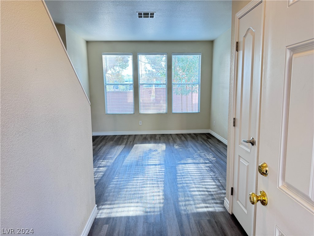 251 South Green Valley Parkway 1812