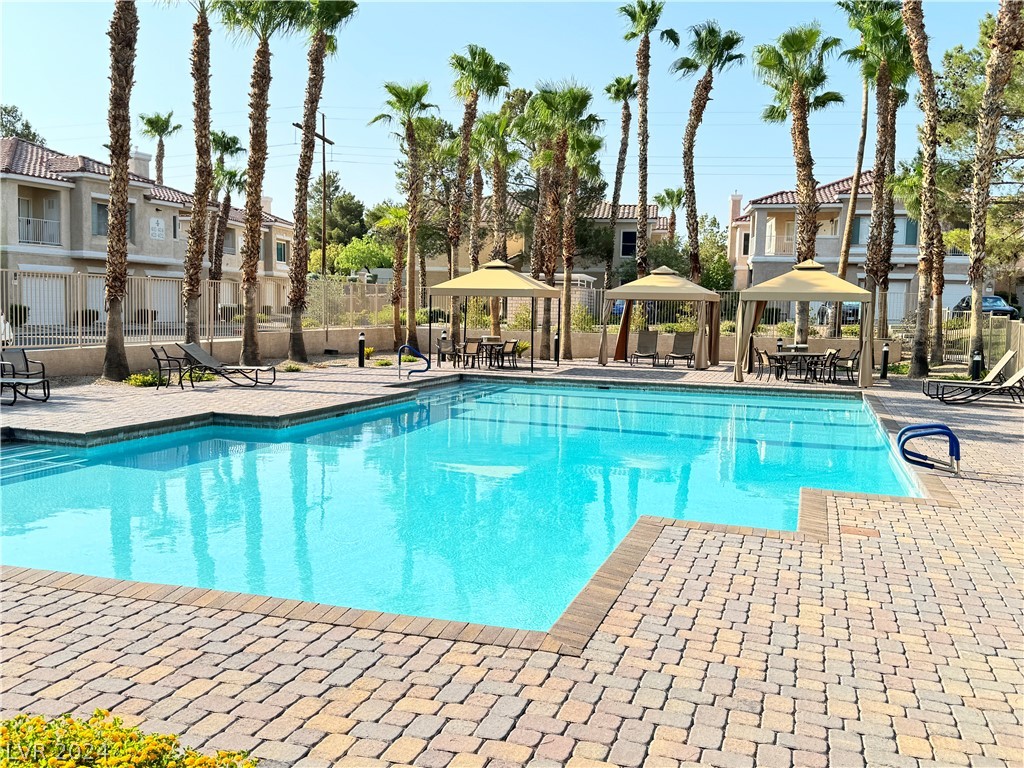251 South Green Valley Parkway 1812