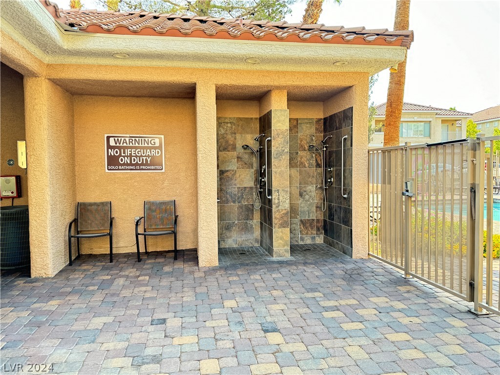 251 South Green Valley Parkway 1812