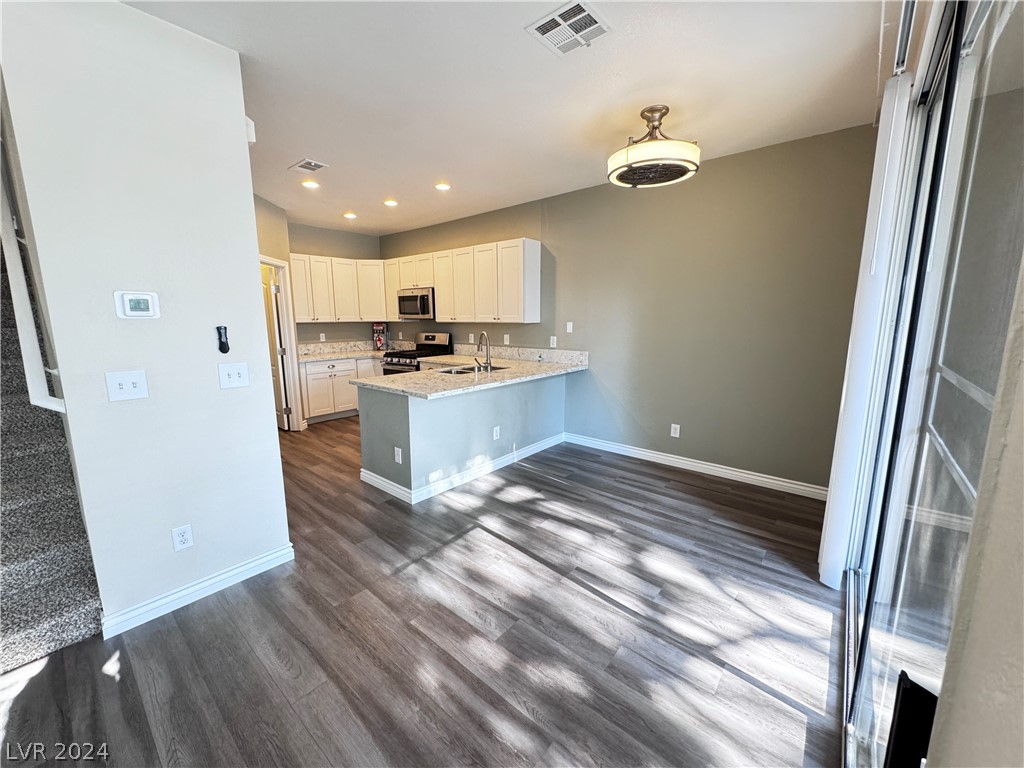 251 South Green Valley Parkway 1812
