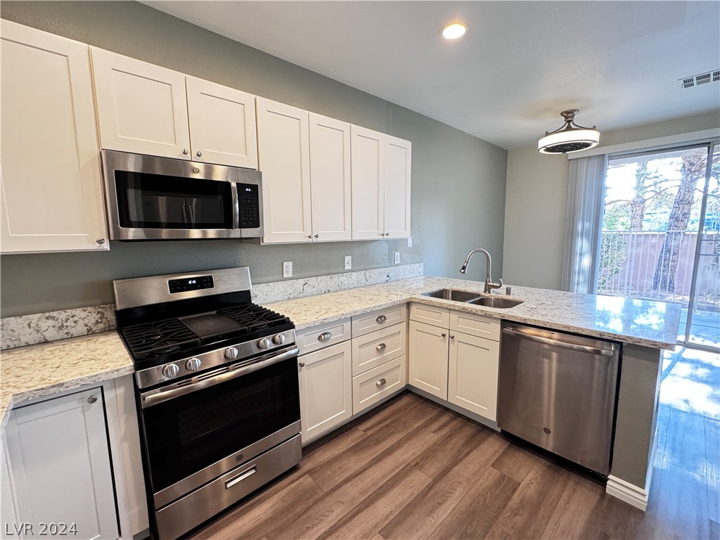 251 South Green Valley Parkway 1812