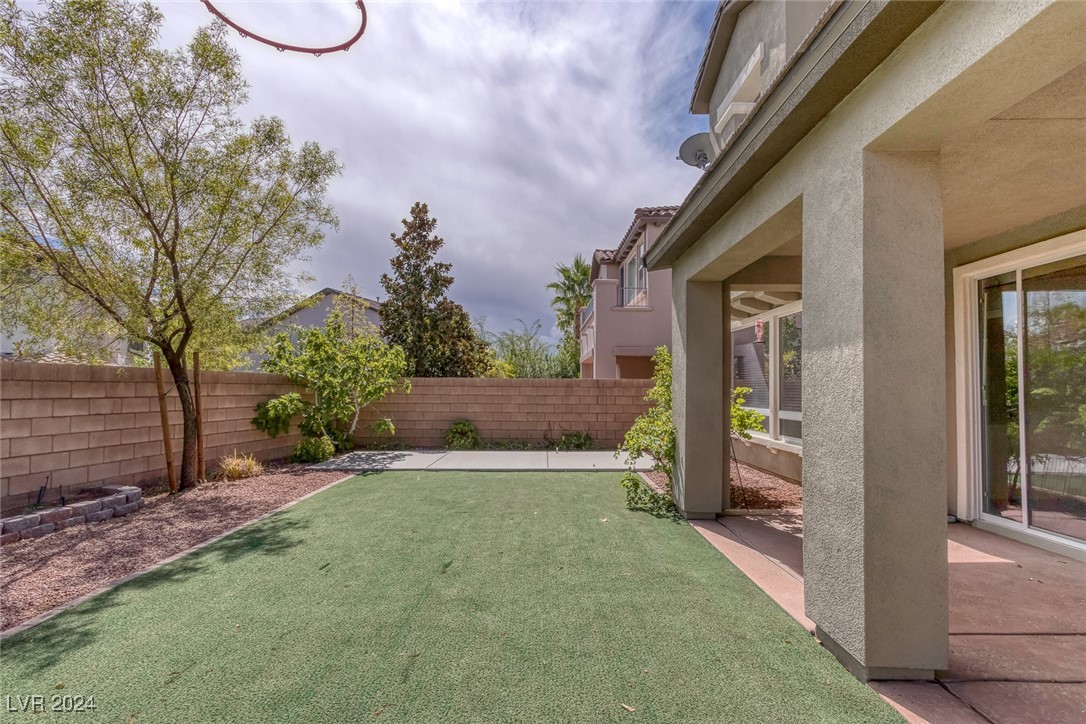 1102 Oberlin Court