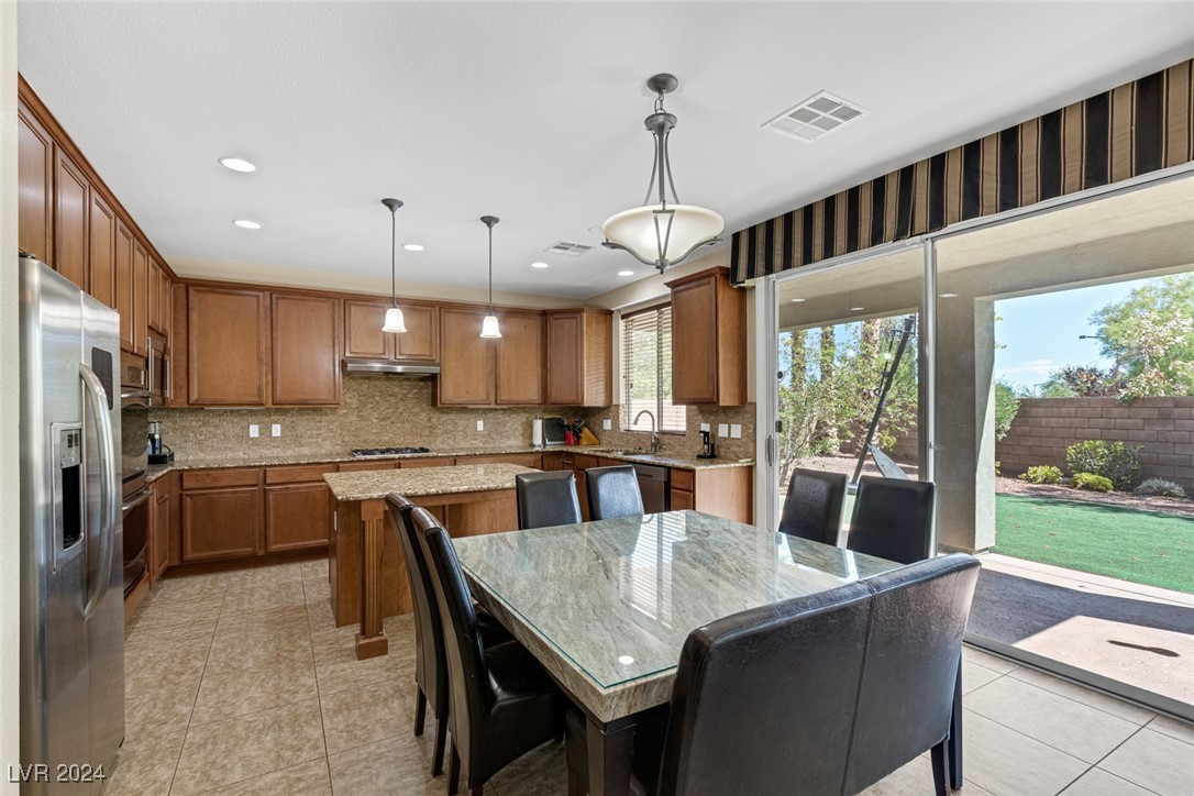 1102 Oberlin Court