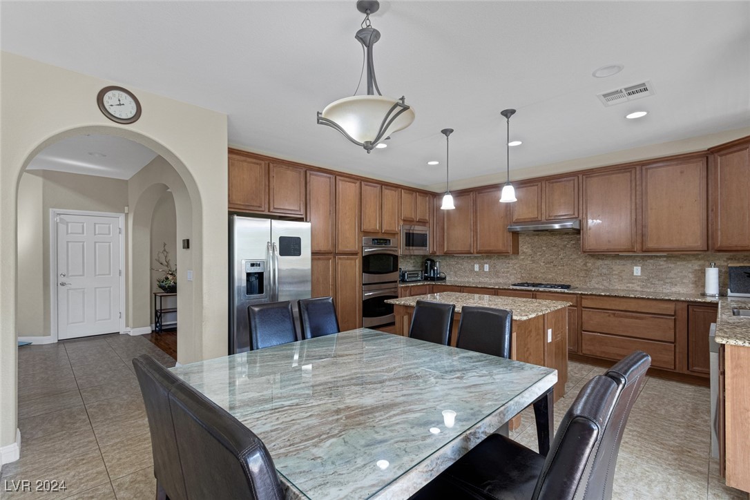 1102 Oberlin Court