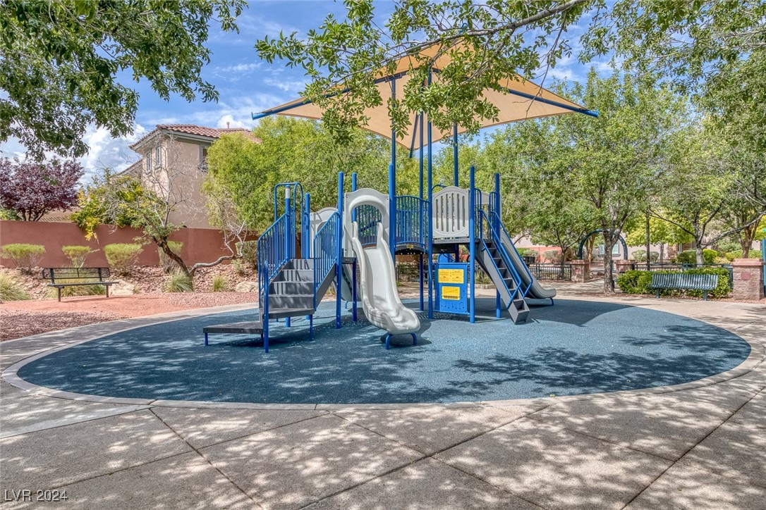 1102 Oberlin Court