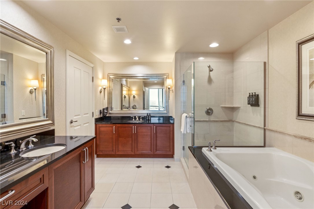 125 East Harmon Avenue 3520
