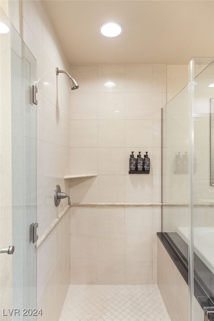 125 East Harmon Avenue 3520