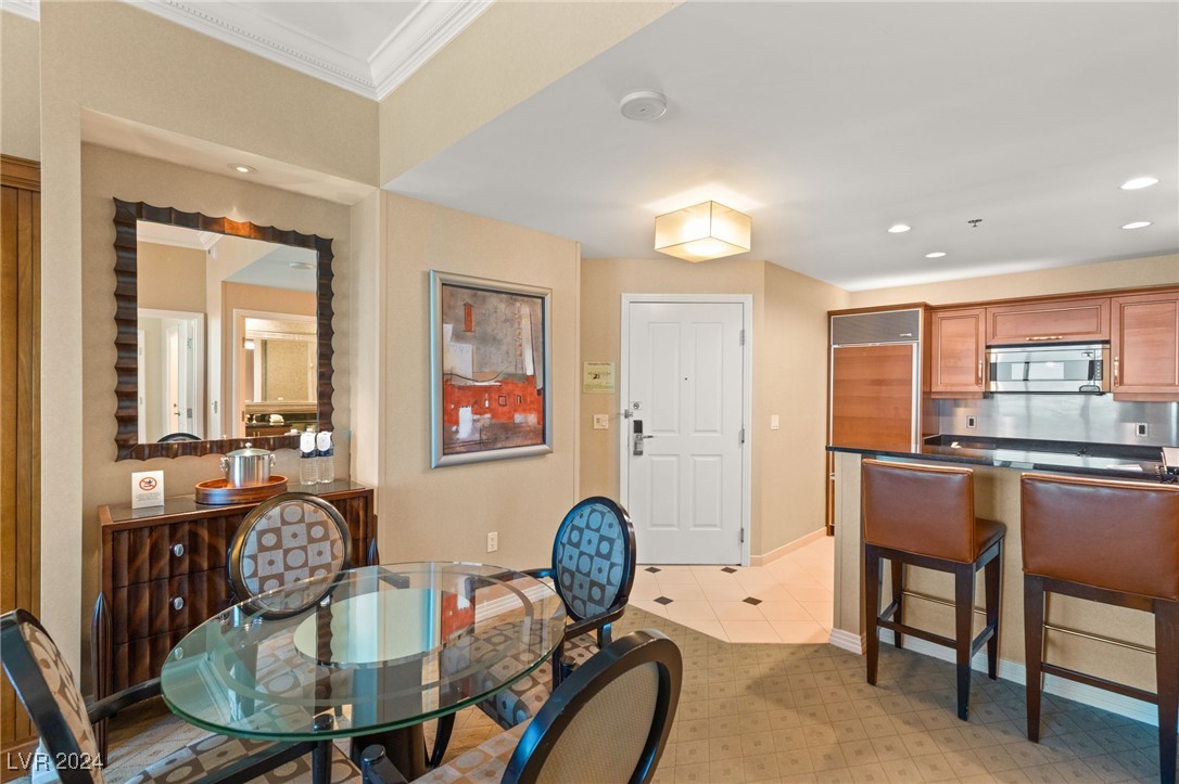 125 East Harmon Avenue 3520