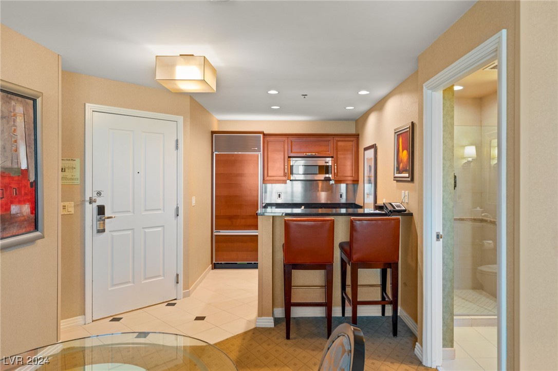 125 East Harmon Avenue 3520