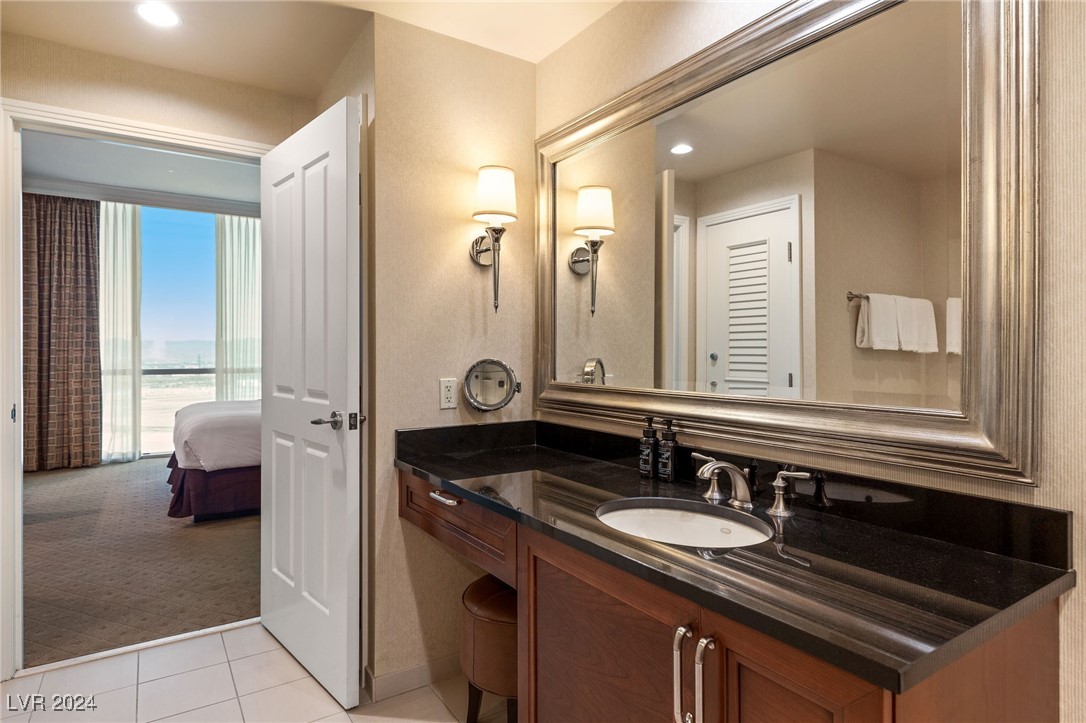 125 East Harmon Avenue 3520