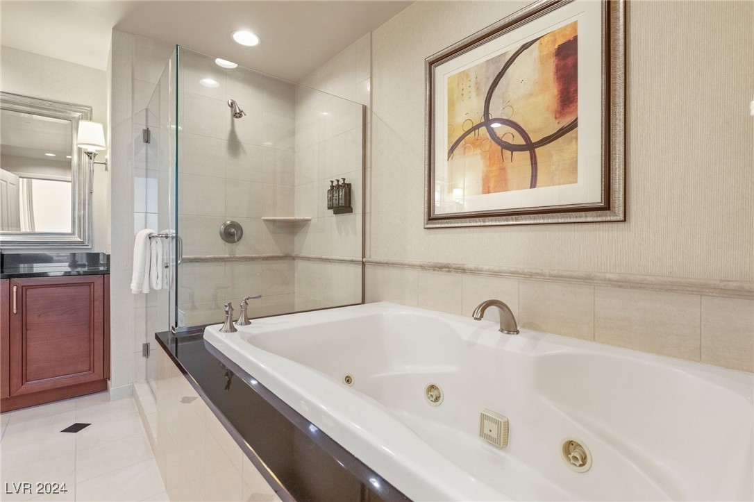 125 East Harmon Avenue 3520
