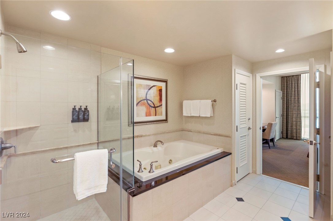 125 East Harmon Avenue 3520