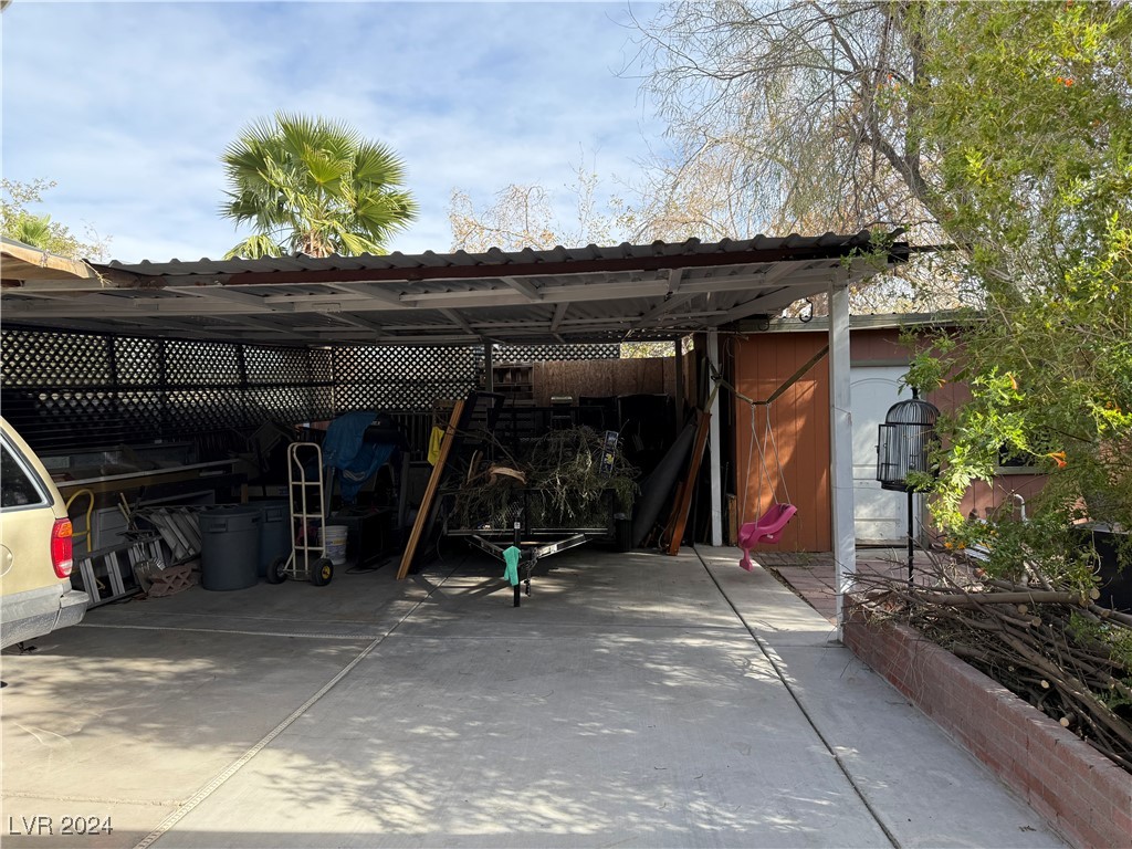 2813 Searles Avenue