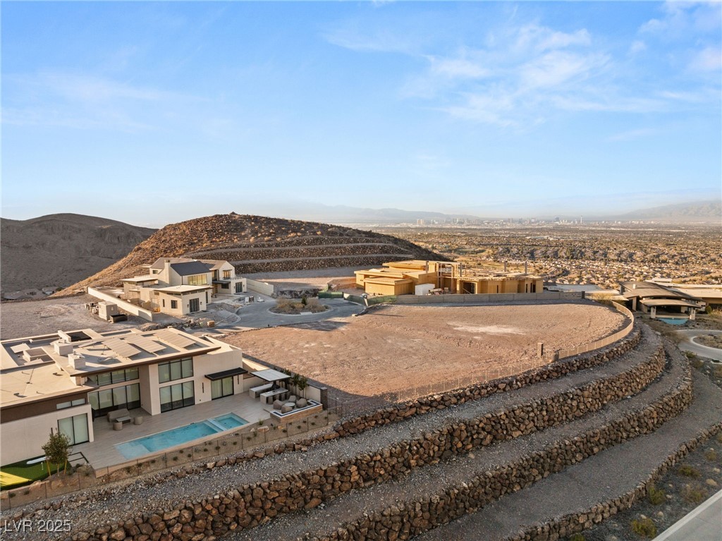 20 Sanctuary Peak Court