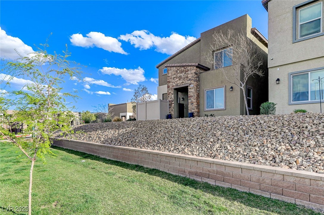 534 Lassen Falls Court