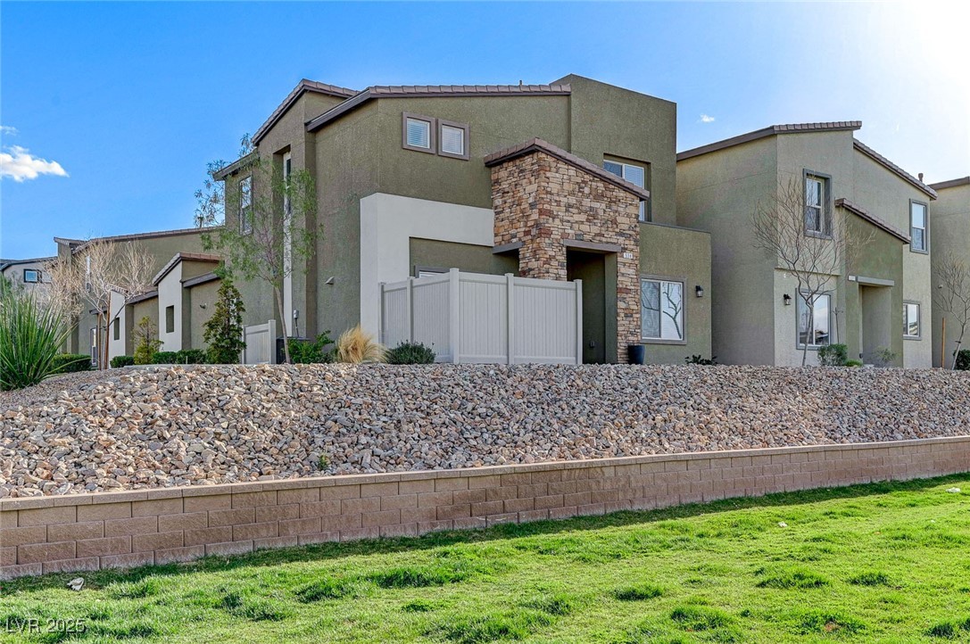 534 Lassen Falls Court