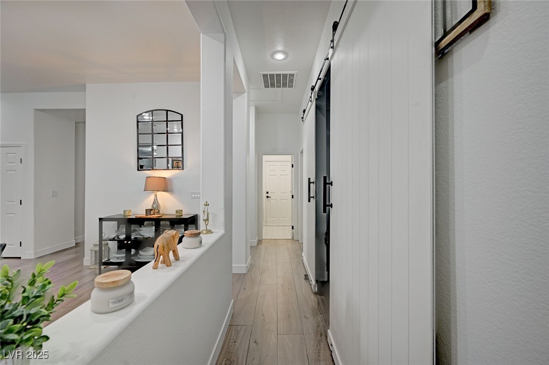 6077 Honeysuckle Ridge Street