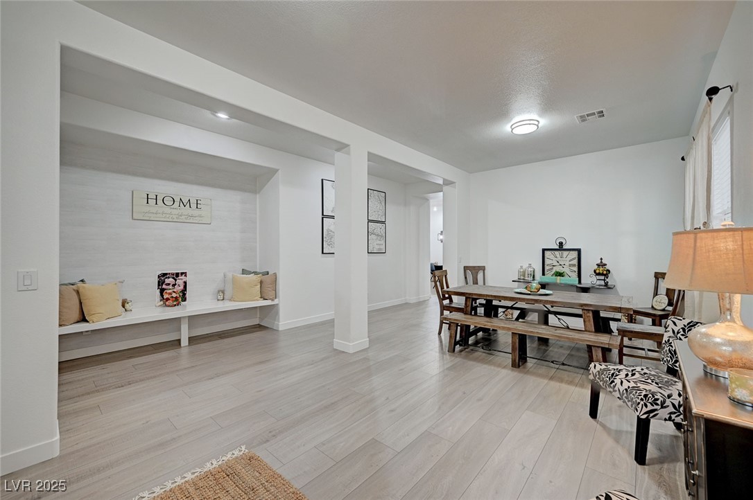 6077 Honeysuckle Ridge Street