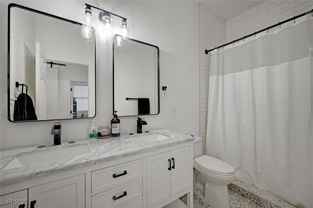 6077 Honeysuckle Ridge Street
