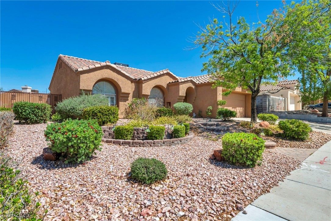 819 Arrowhead Trail