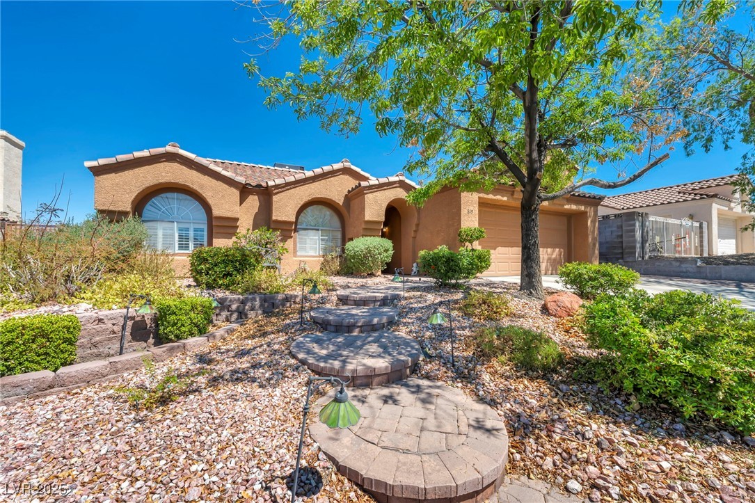 819 Arrowhead Trail