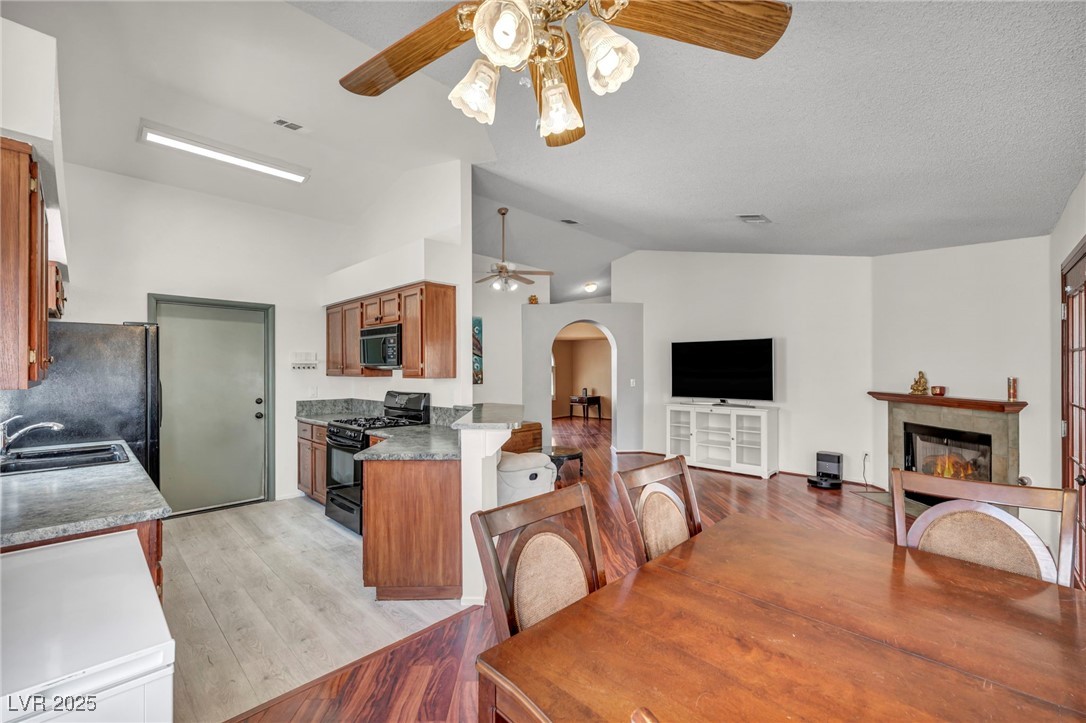819 Arrowhead Trail
