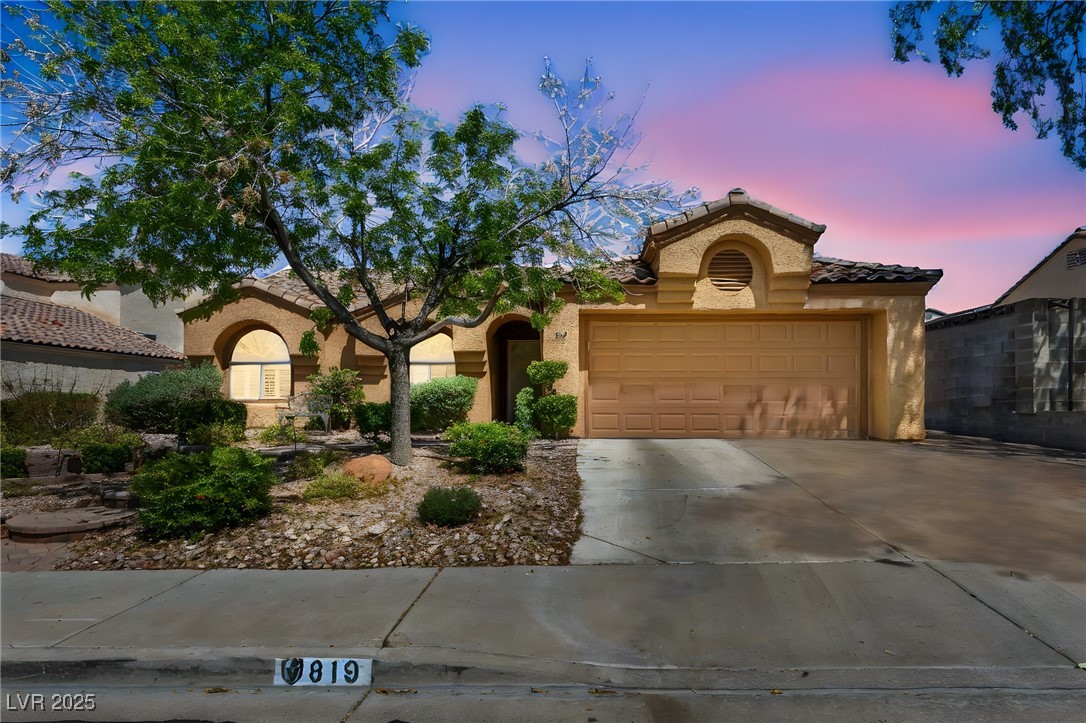 819 Arrowhead Trail