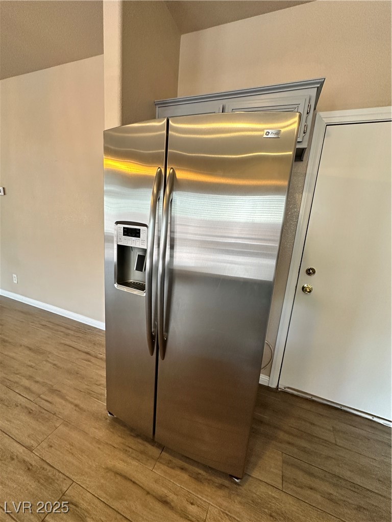 2024 Shining Feather Lane