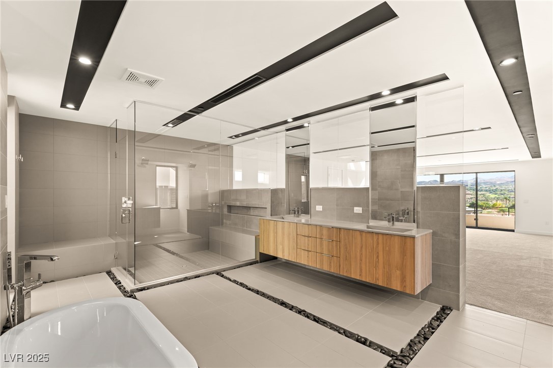 25 Canyon Bay Drive