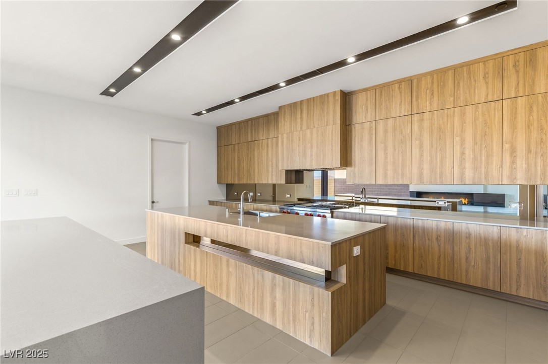 25 Canyon Bay Drive