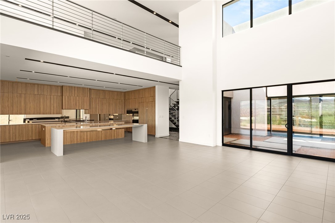 25 Canyon Bay Drive