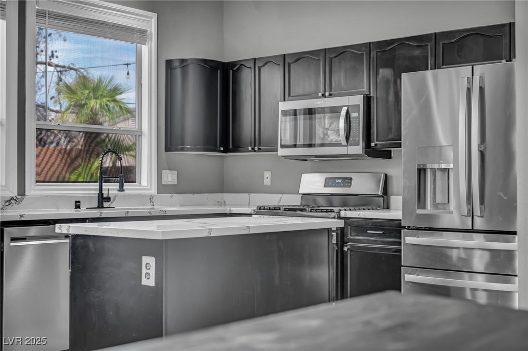 8252 Roselle Court