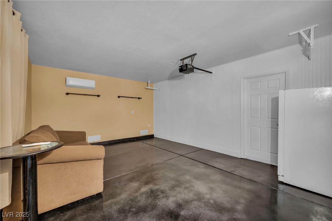 8252 Roselle Court