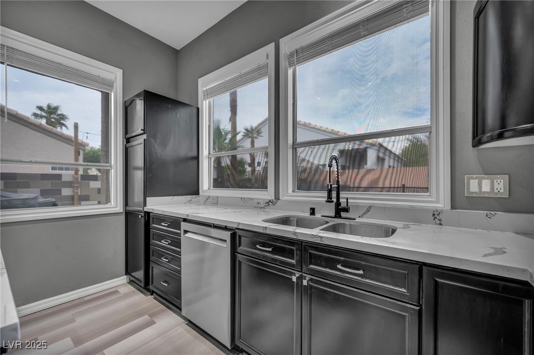 8252 Roselle Court
