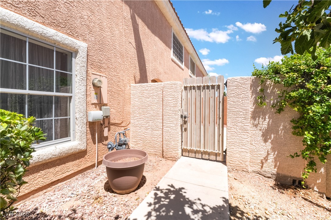 8448 Wandering Sun Avenue