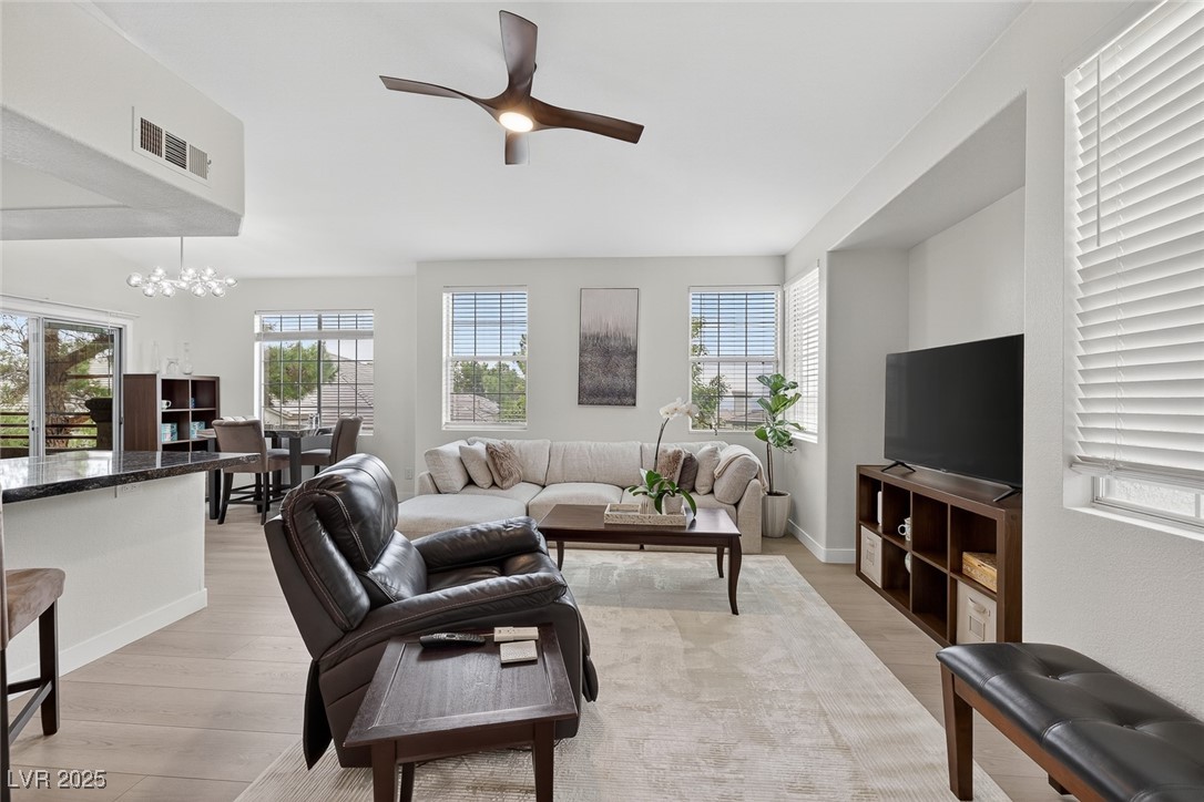 1704 Queen Victoria Street 203