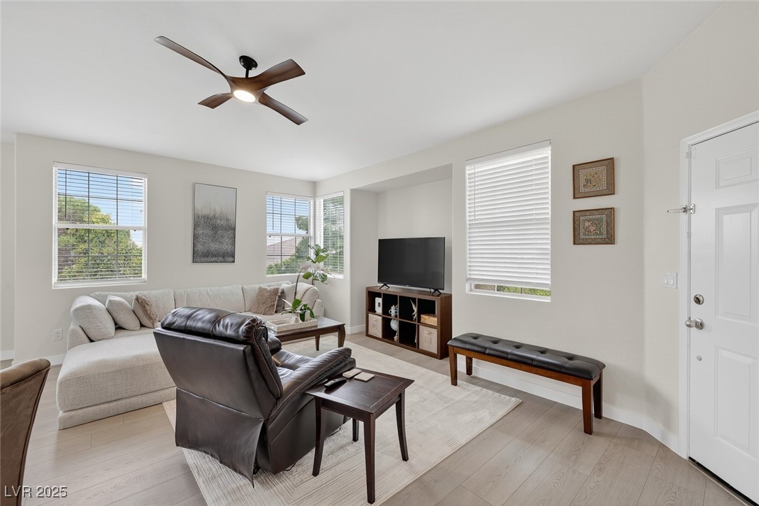 1704 Queen Victoria Street 203