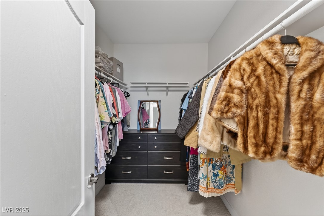 1704 Queen Victoria Street 203