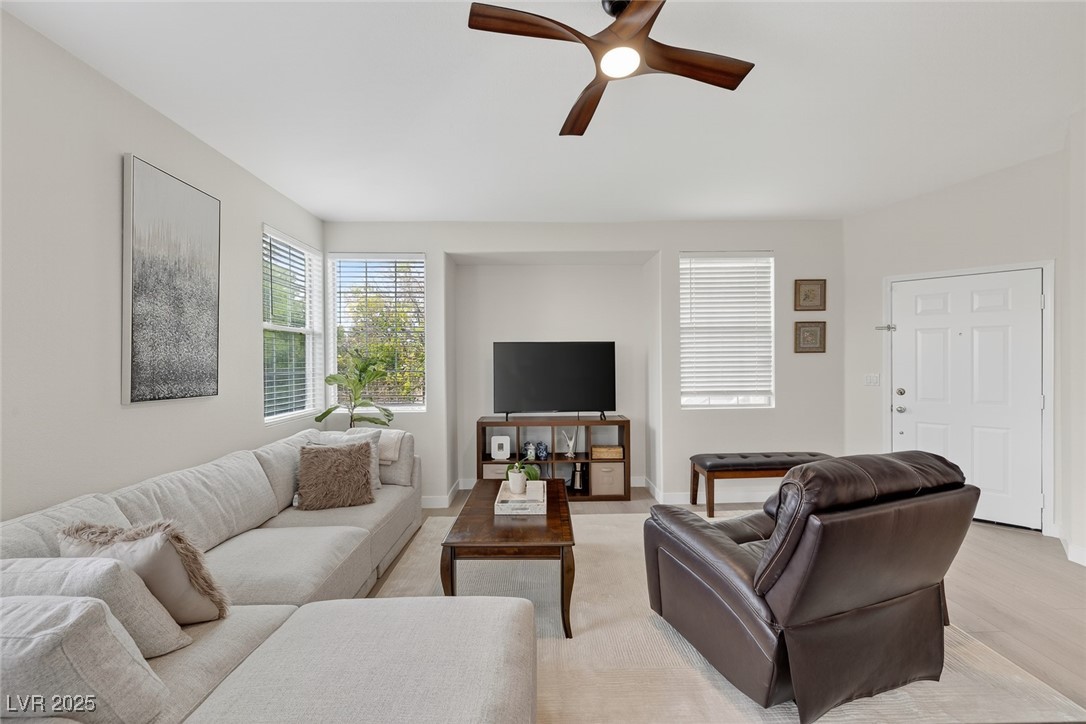 1704 Queen Victoria Street 203