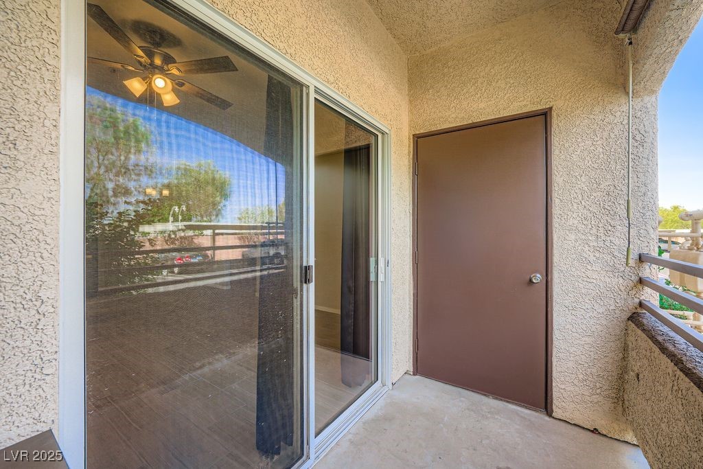 2291 West Horizon Ridge Parkway 10155