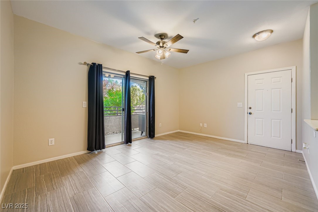 2291 West Horizon Ridge Parkway 10155