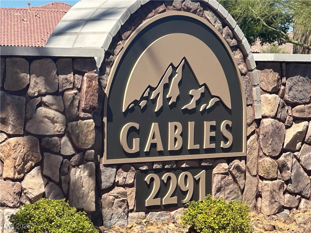 2291 West Horizon Ridge Parkway 10155
