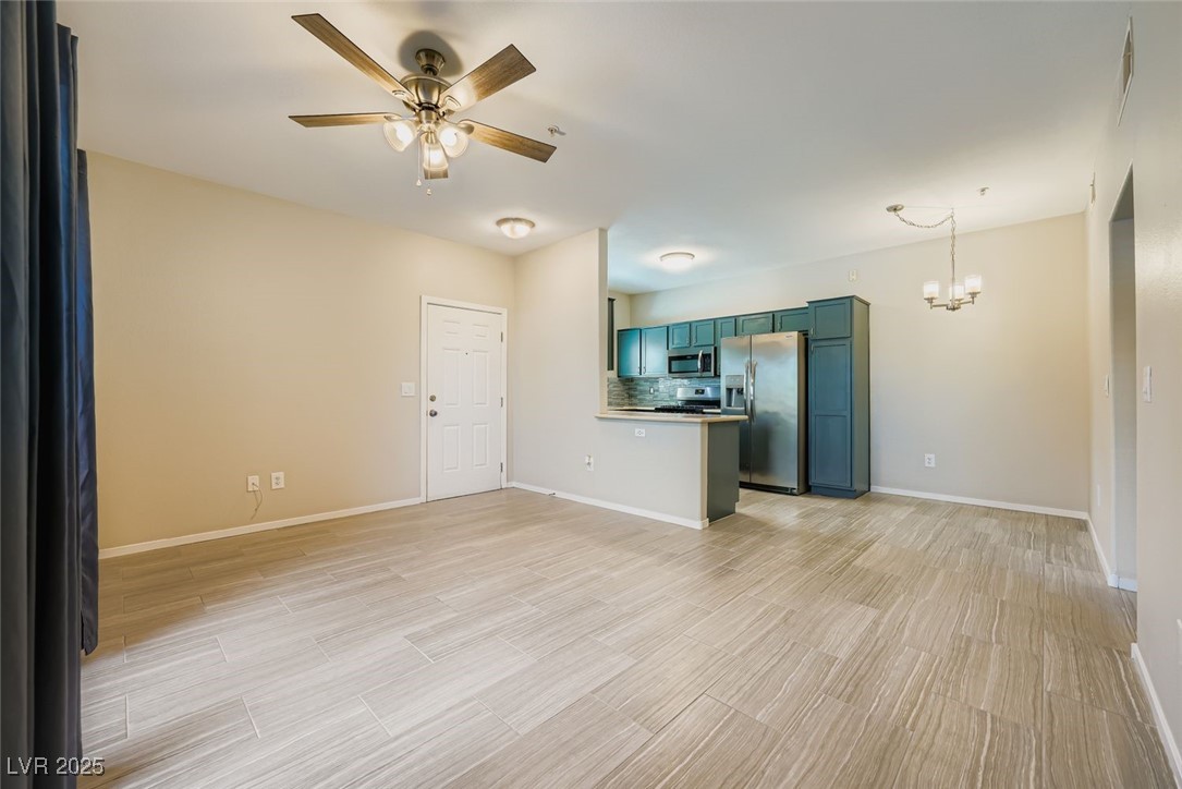 2291 West Horizon Ridge Parkway 10155