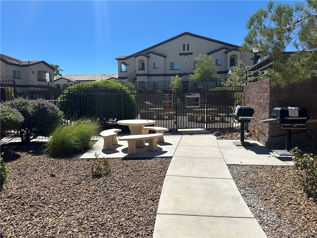 2291 West Horizon Ridge Parkway 10155
